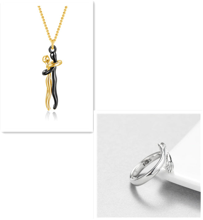 Love Hug Necklace – Unisex Clavicle Chain for Couples