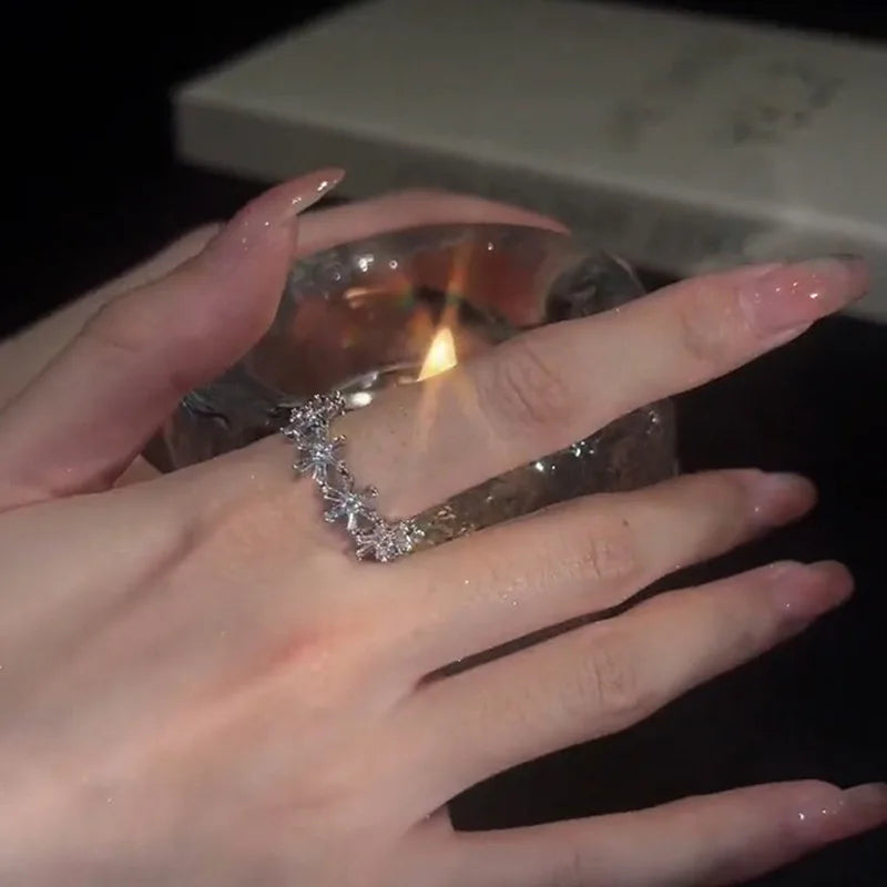 Trendy Two-Color Black Heart Ring
