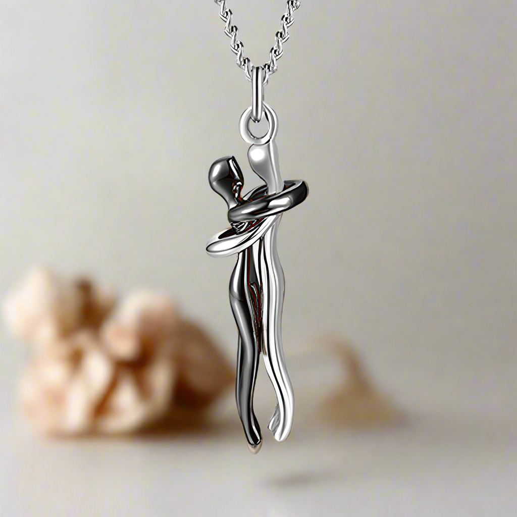 Love Hug Necklace – Unisex Clavicle Chain for Couples
