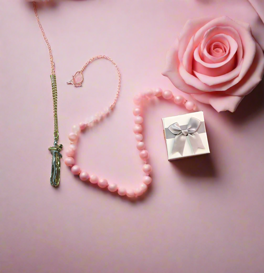Love Hug Necklace – Unisex Clavicle Chain for Couples