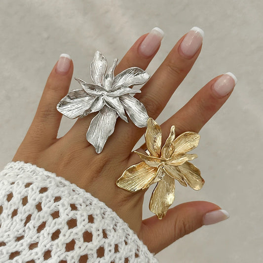 Exaggerated Bilayer Big Flower Ring