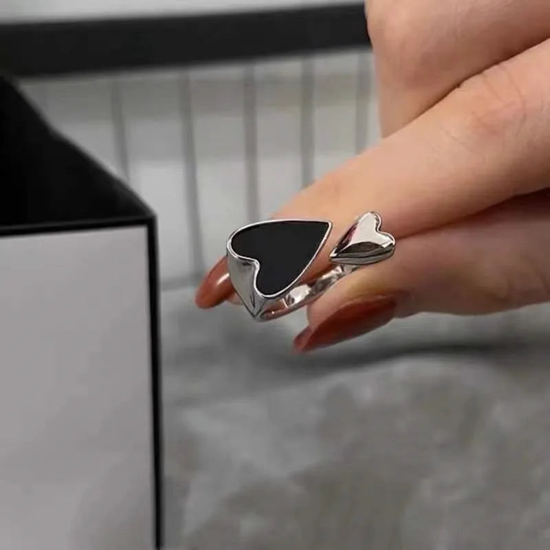 Trendy Two-Color Black Heart Ring