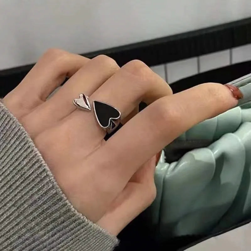 Trendy Two-Color Black Heart Ring