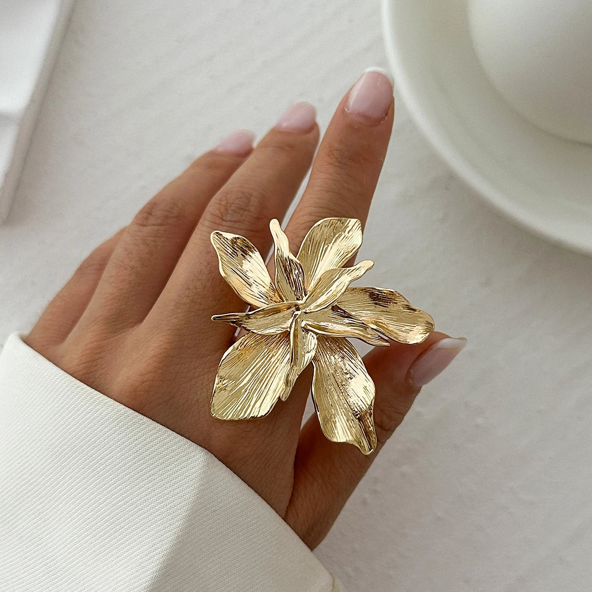Exaggerated Bilayer Big Flower Ring
