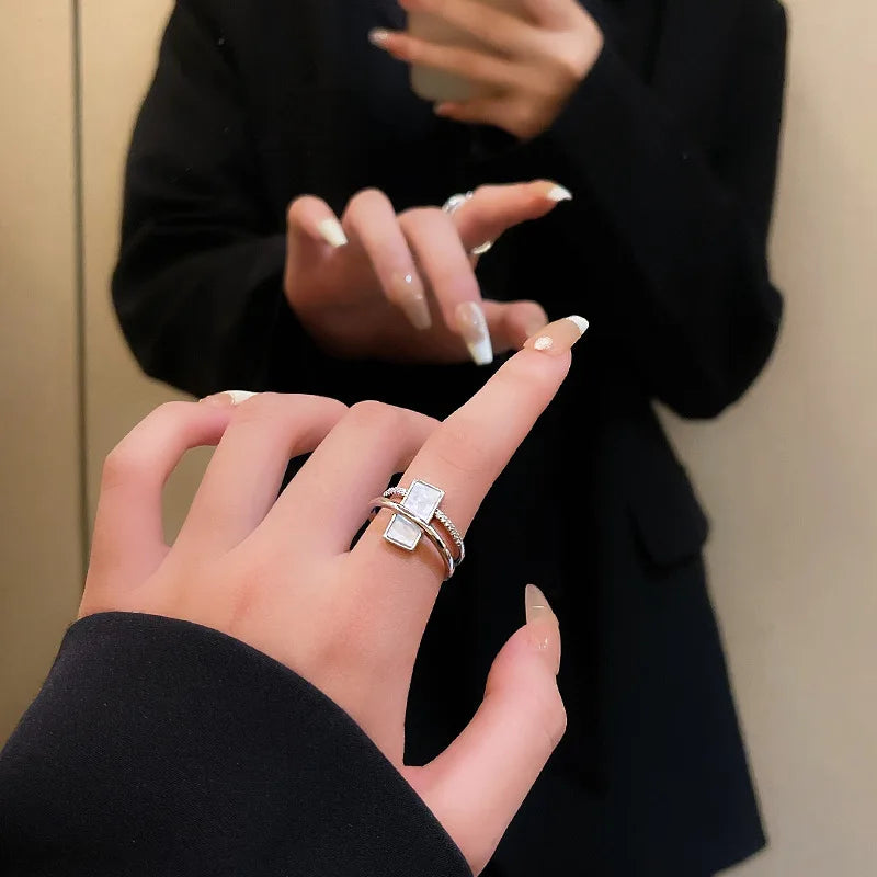 Trendy Two-Color Black Heart Ring