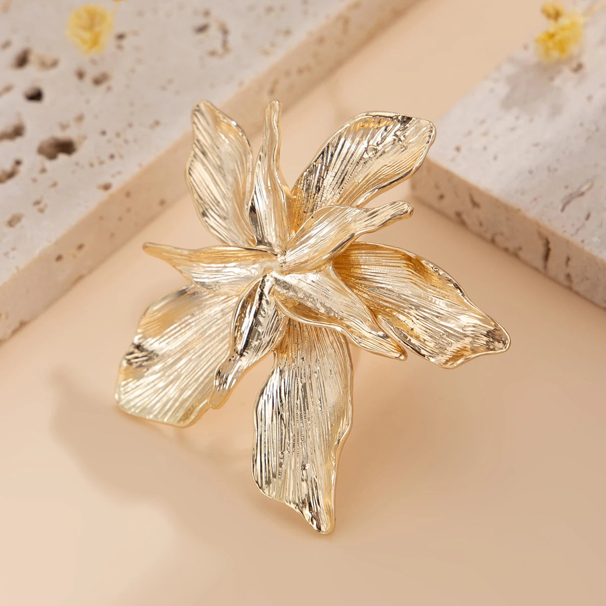 Exaggerated Bilayer Big Flower Ring
